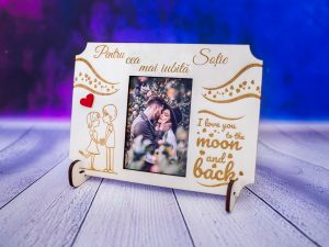 grv014 Tablou lemn I love you to the moon and back cu poza sotie Tablou lemn i love you gravat cu mesaj si poza cadouri personalizate