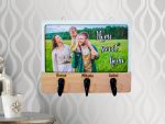 brl028 Suport chei personalizat cu poza 2 Suport chei personalizat cu poza lemn gravat brelocuri personalizate cu poza si mesaj