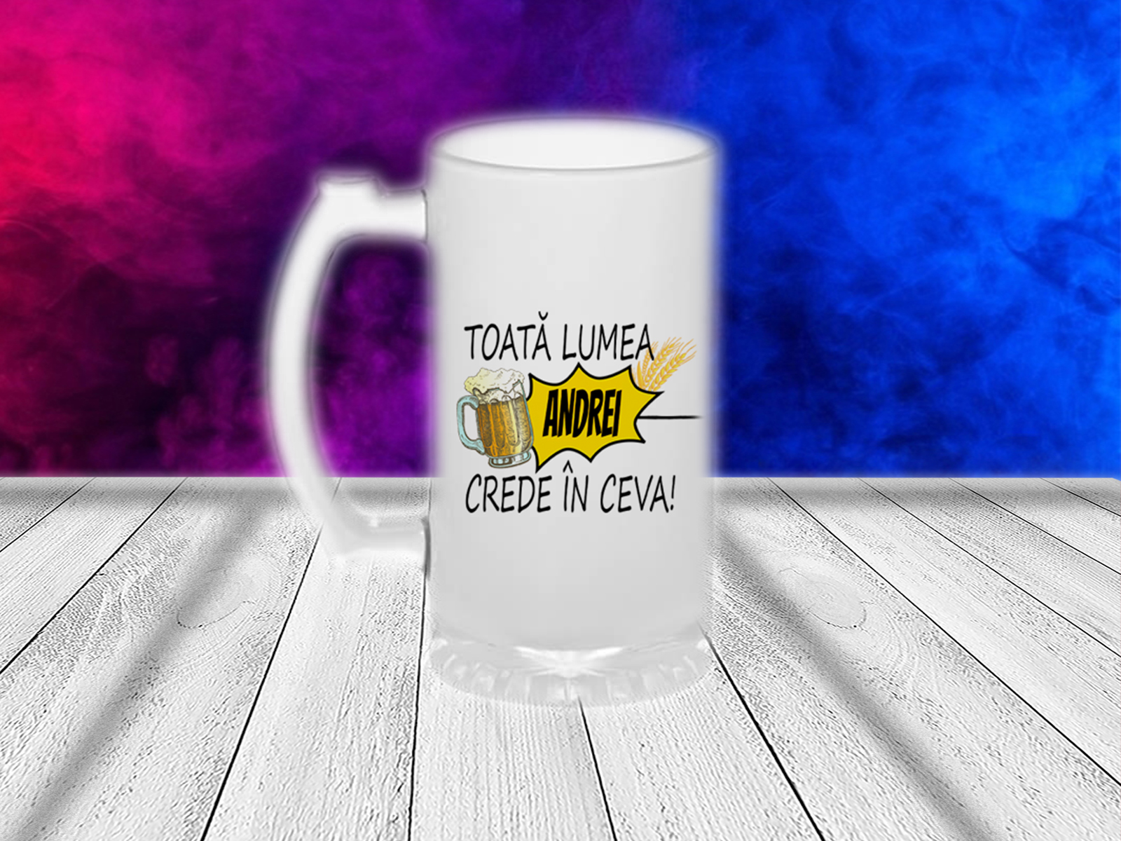 Halba personalizata Toata lumea crede in ceva halbe personalizate