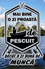 brl014 Breloc plastic mai bine o zi proasta de pescuit decat o zi buna de munca Breloc personalizat mai bine o zi proasta de pescuit decat o zi buna de munca , cadouri pentru pescari si pescuit