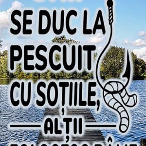 Breloc personalizat unii se duc la pesuit cu sotiile alti folosesc rame , cadouri pentru pescari si pescuit